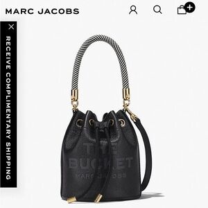 NWT Marc Jacobs The Leather Bucket Bag